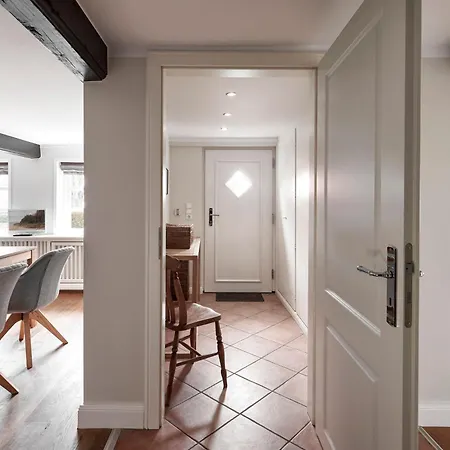 Koob Apartment *